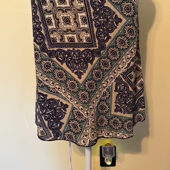 Lavish top - Picture 10 of 13